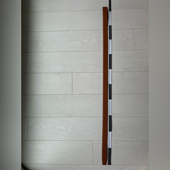 Hermès Reversible Togo Leather Strap Belt Black / Tan 95 cm - Picture 13 of 14